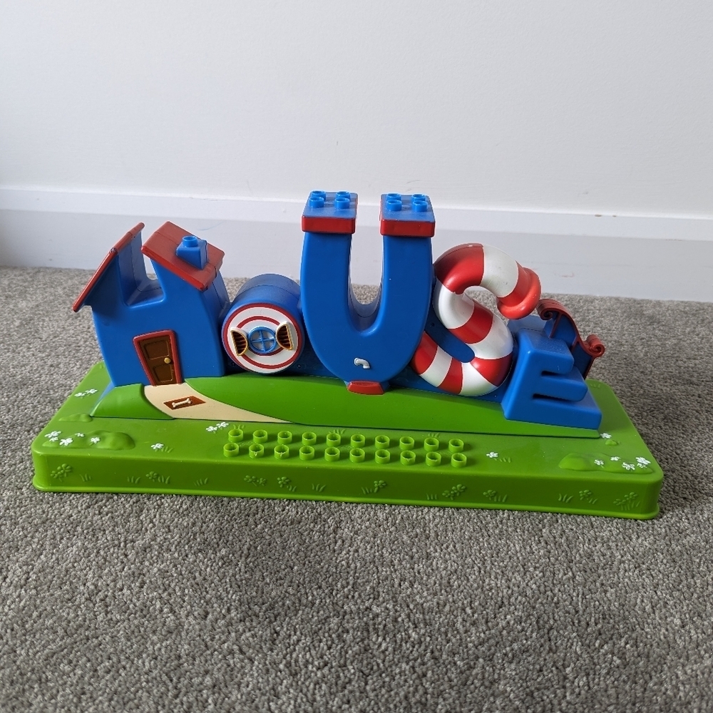 Mega Bloks Wordworld Playset Box Cover